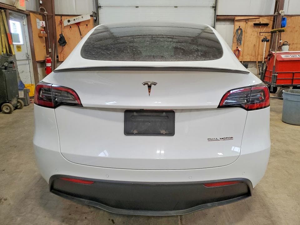 2022 TESLA MODEL Y 6