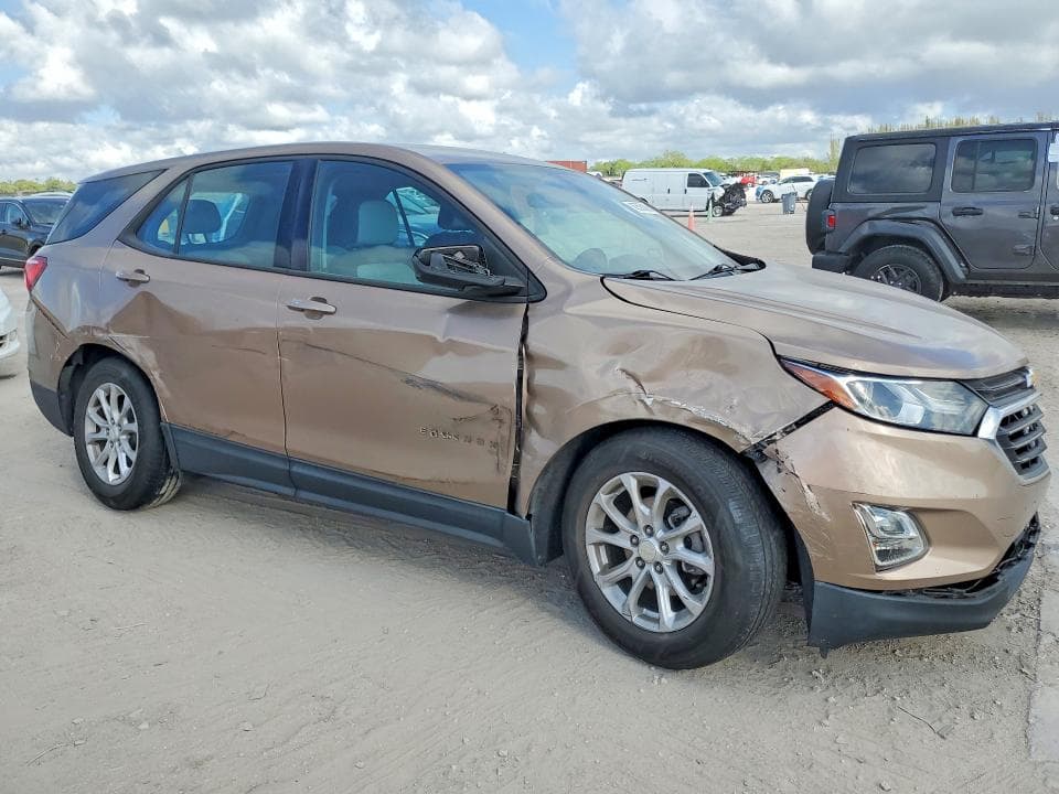 2018 CHEVROLET EQUINOX LS 4