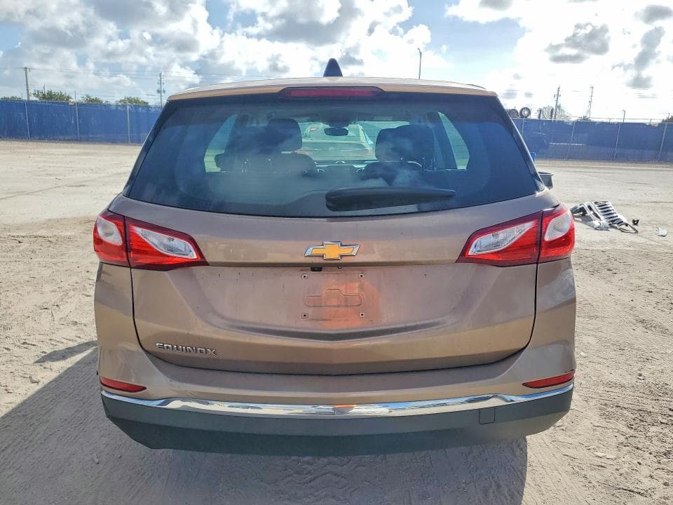 2018 CHEVROLET EQUINOX LS 6