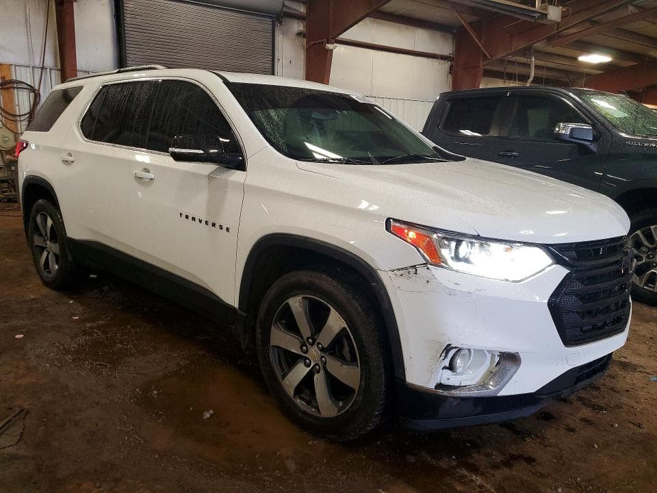 2019 CHEVROLET TRAVERSE LT LT 4
