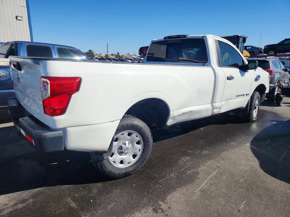 2017 NISSAN TITAN XD S S 4