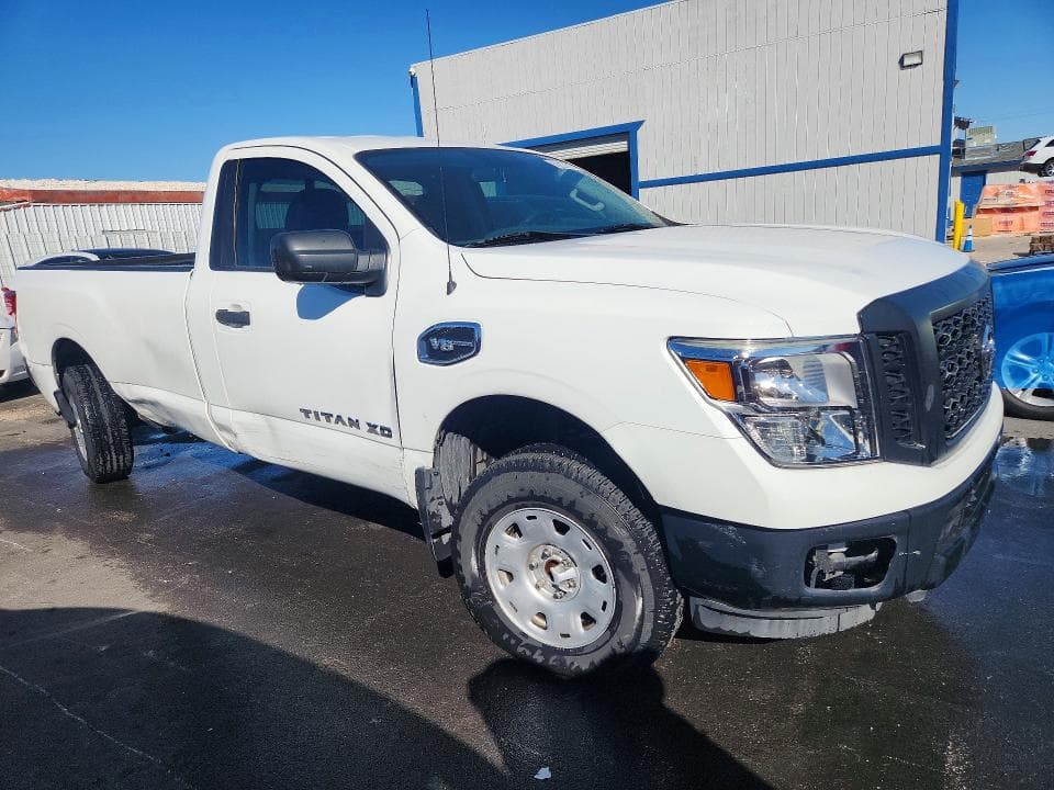 2017 NISSAN TITAN XD S S 5