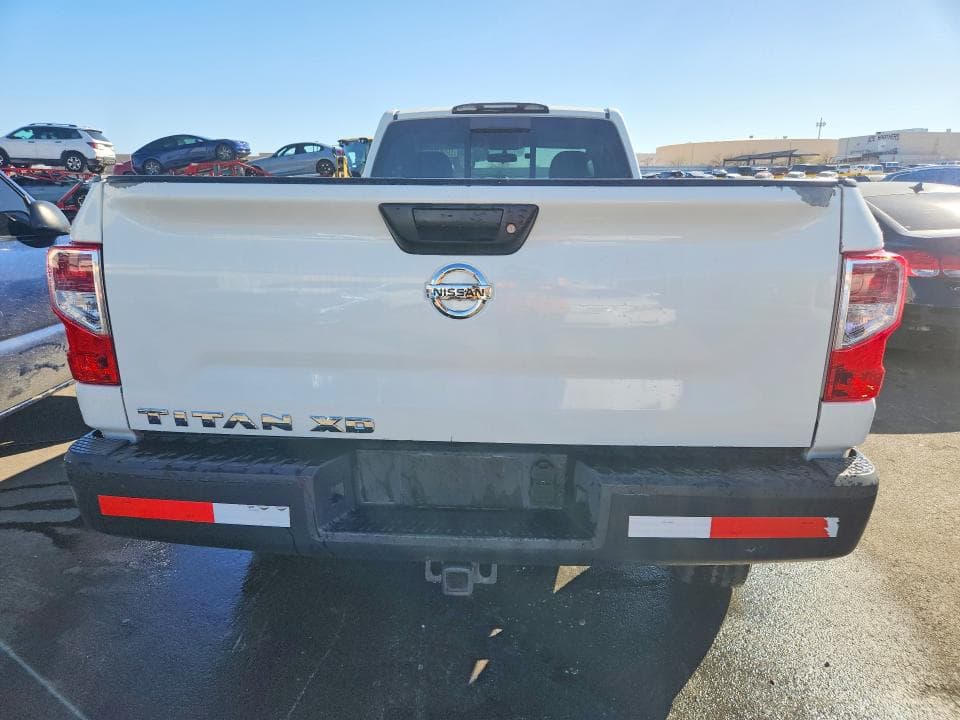 2017 NISSAN TITAN XD S S 7