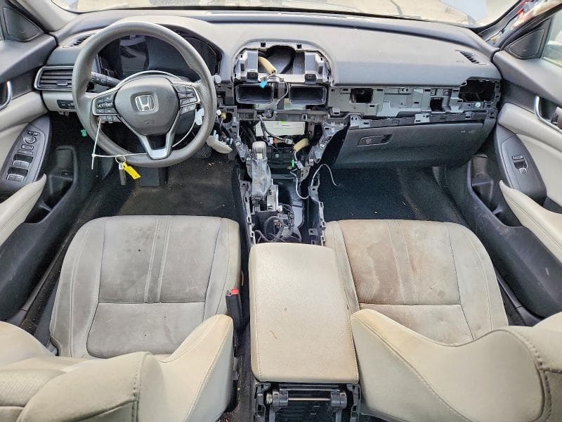 2018 HONDA ACCORD EX EX 8