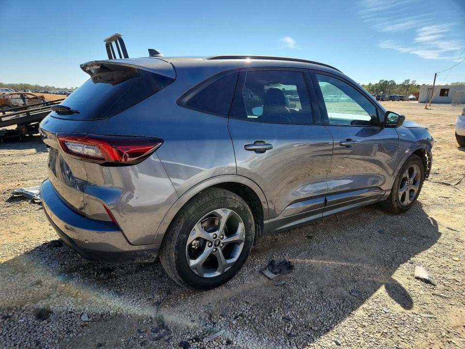 2024 FORD ESCAPE ST LINE 3