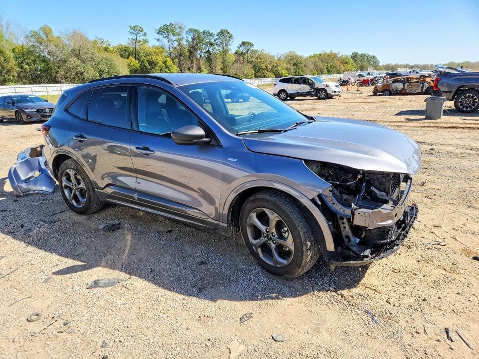 2024 FORD ESCAPE ST LINE 4
