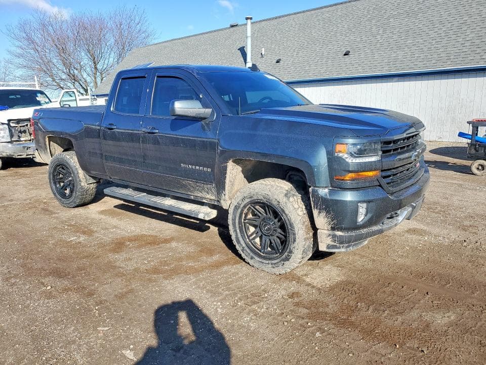 2018 CHEVROLET SILVERADO K1500 LT K1500 LT 5