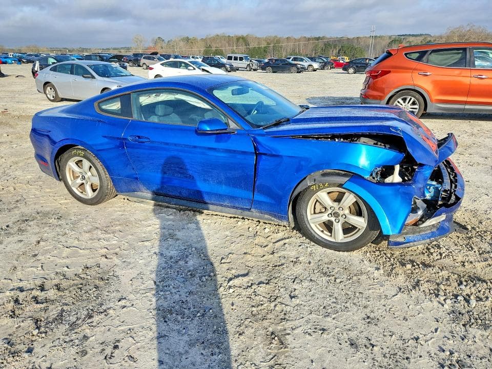 2017 FORD MUSTANG 4