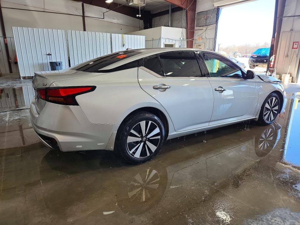 2020 NISSAN ALTIMA 3