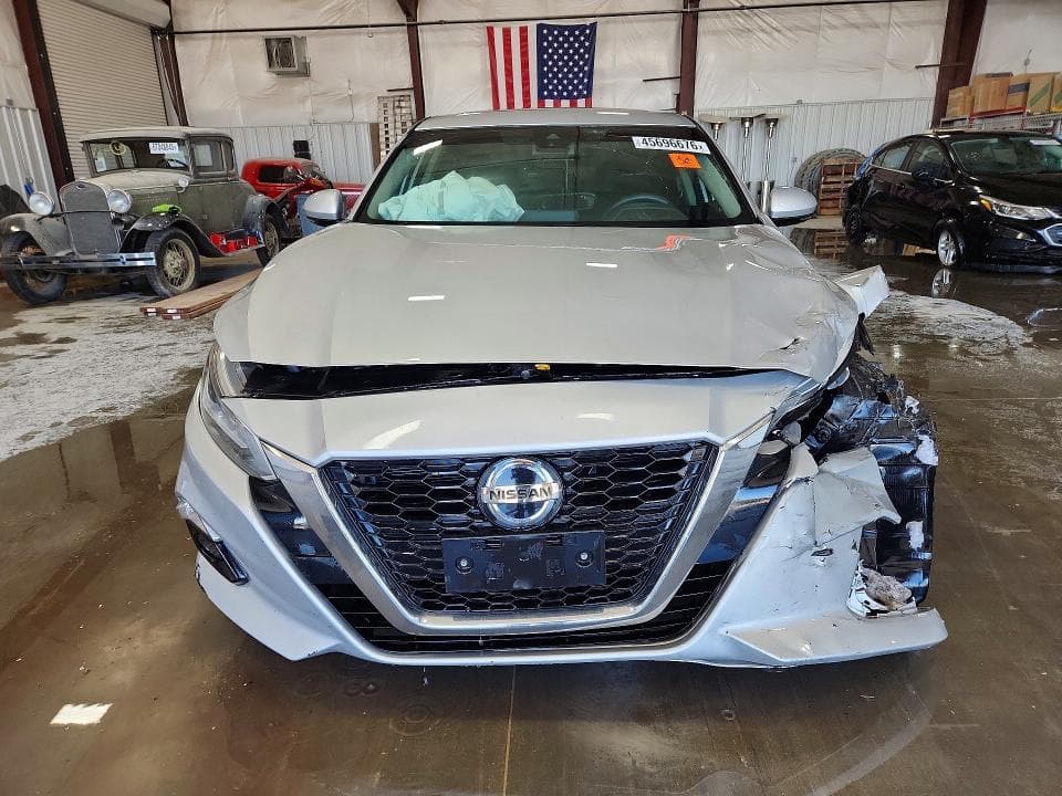 2020 NISSAN ALTIMA 5
