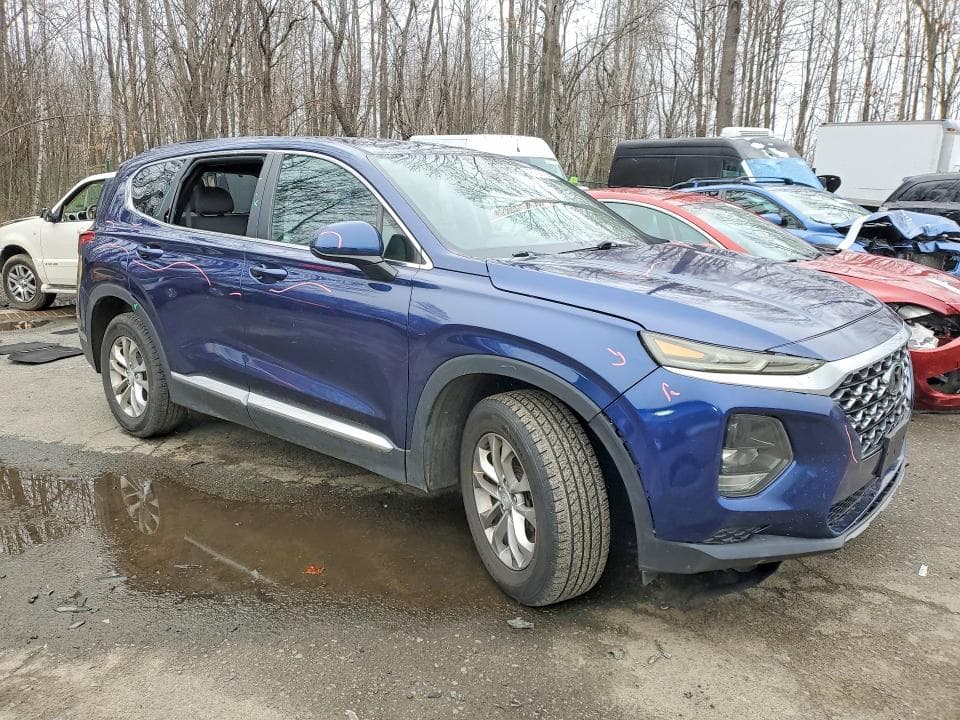2019 HYUNDAI SANTA FE SE 4