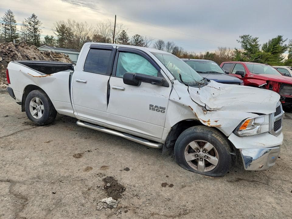 2017 RAM 1500 SLT SLT 4