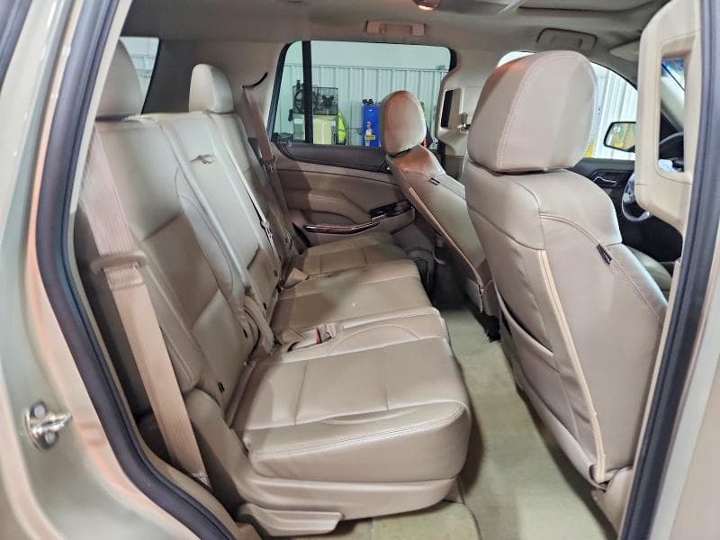 2016 GMC YUKON SLE 11