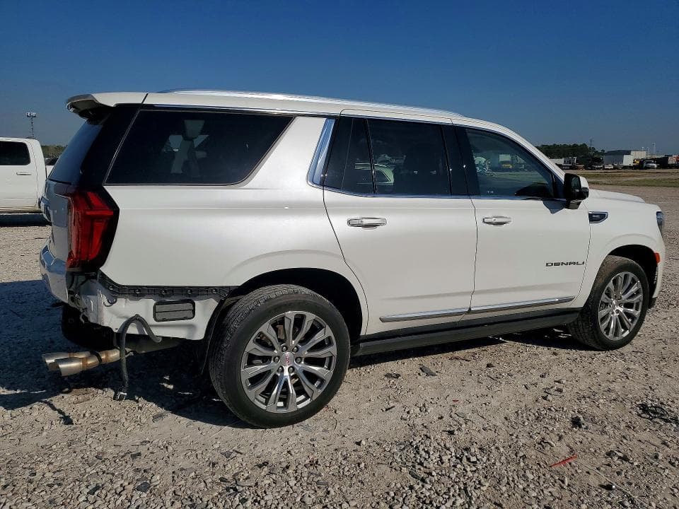 2022 GMC YUKON 3