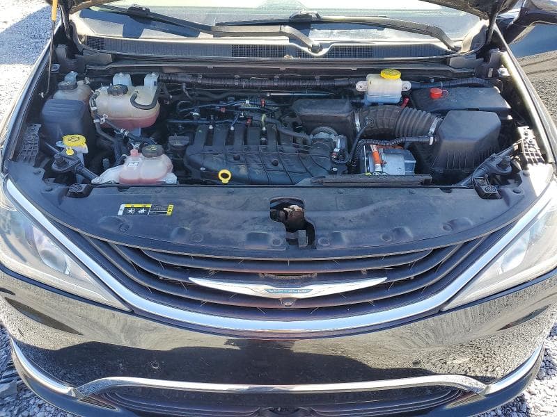 2019 CHRYSLER PACIFICA HYBRID LIMITED 11