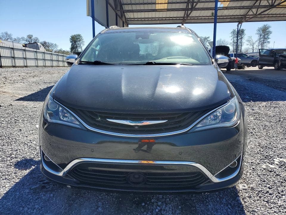 2019 CHRYSLER PACIFICA HYBRID LIMITED 5