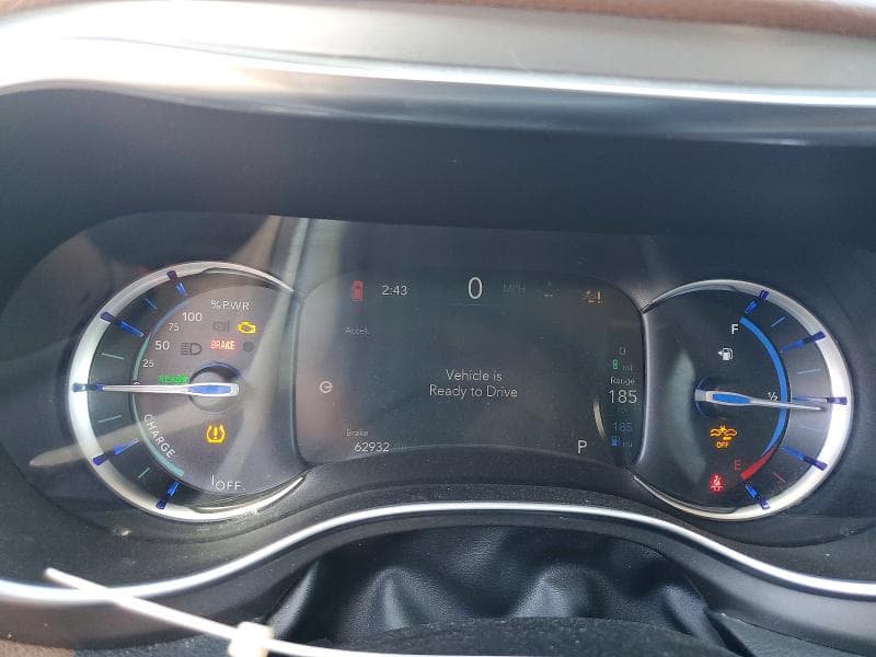 2019 CHRYSLER PACIFICA HYBRID LIMITED 9
