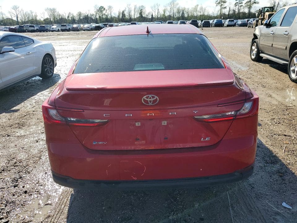 2025 TOYOTA CAMRY 6