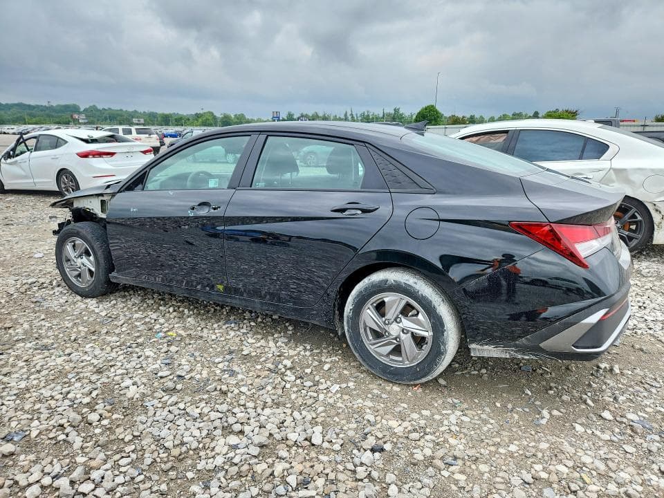 2025 HYUNDAI ELANTRA SE 2