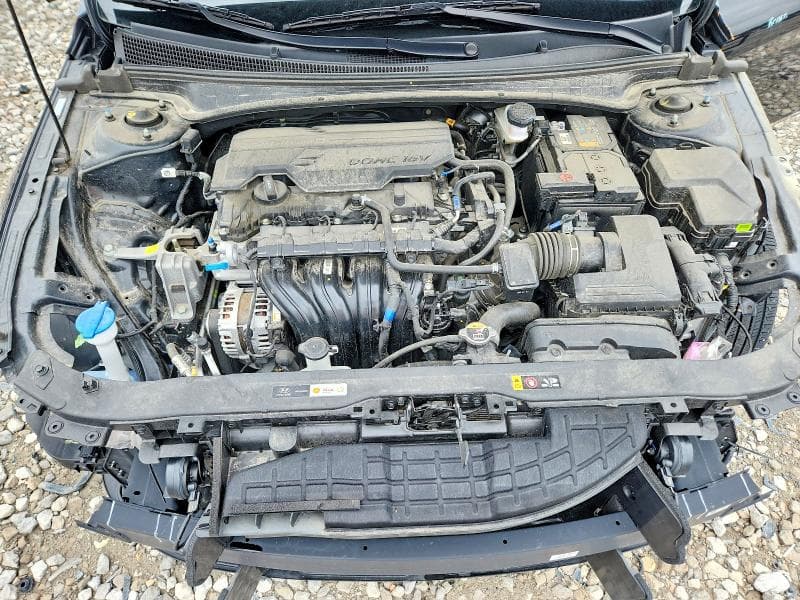 2025 HYUNDAI ELANTRA SE 11