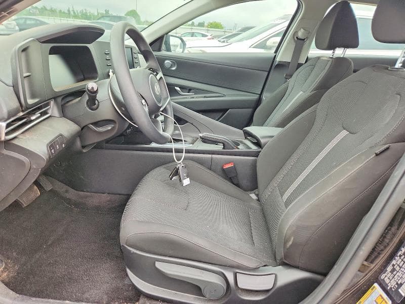 2025 HYUNDAI ELANTRA SE 7