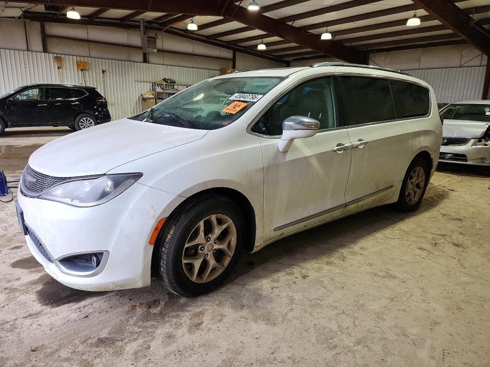 2019 CHRYSLER PACIFICA - 1