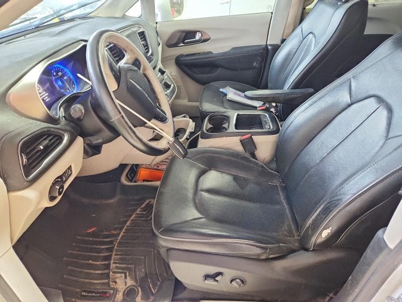 2019 CHRYSLER PACIFICA 7