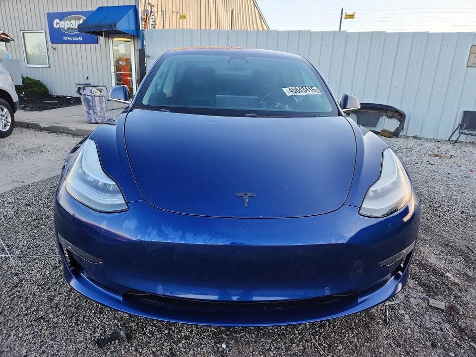 2018 TESLA MODEL 3 5
