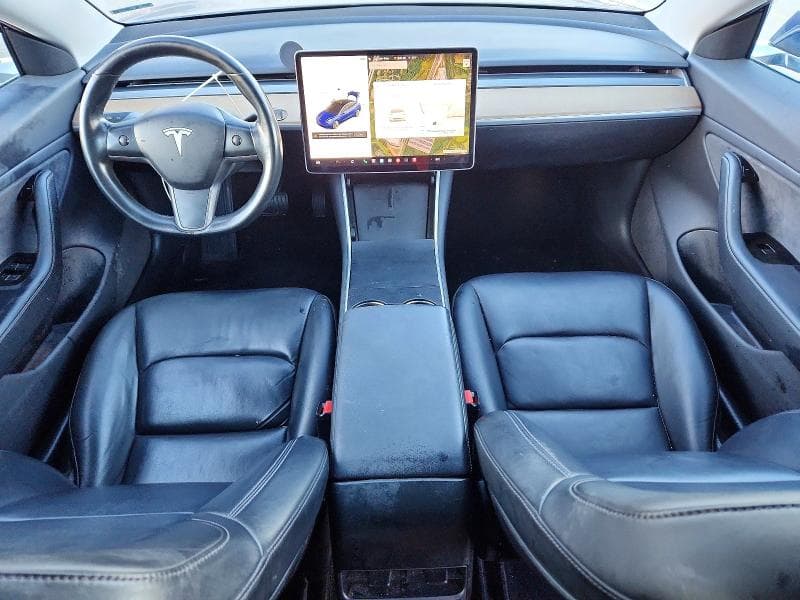 2018 TESLA MODEL 3 8