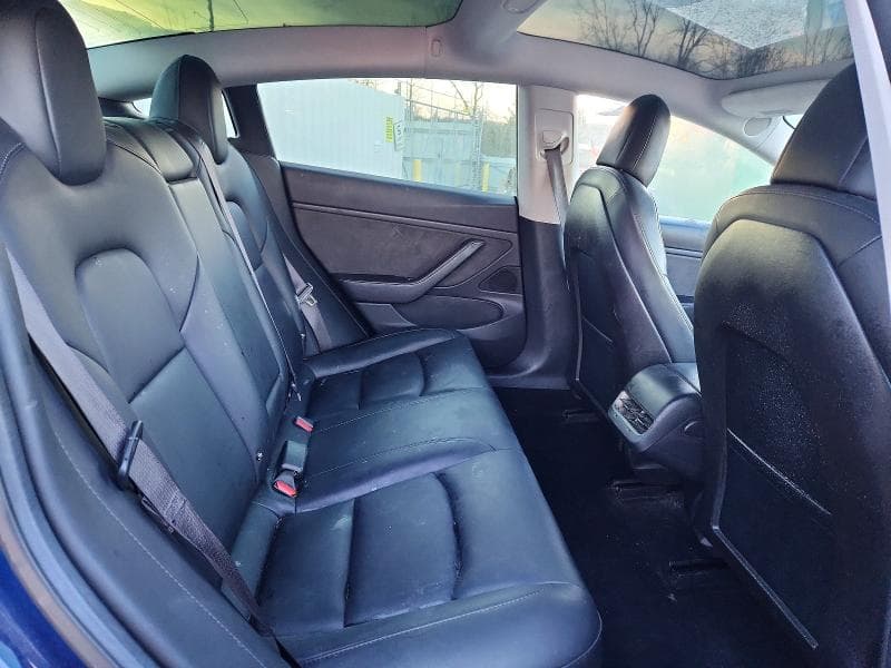 2018 TESLA MODEL 3 10