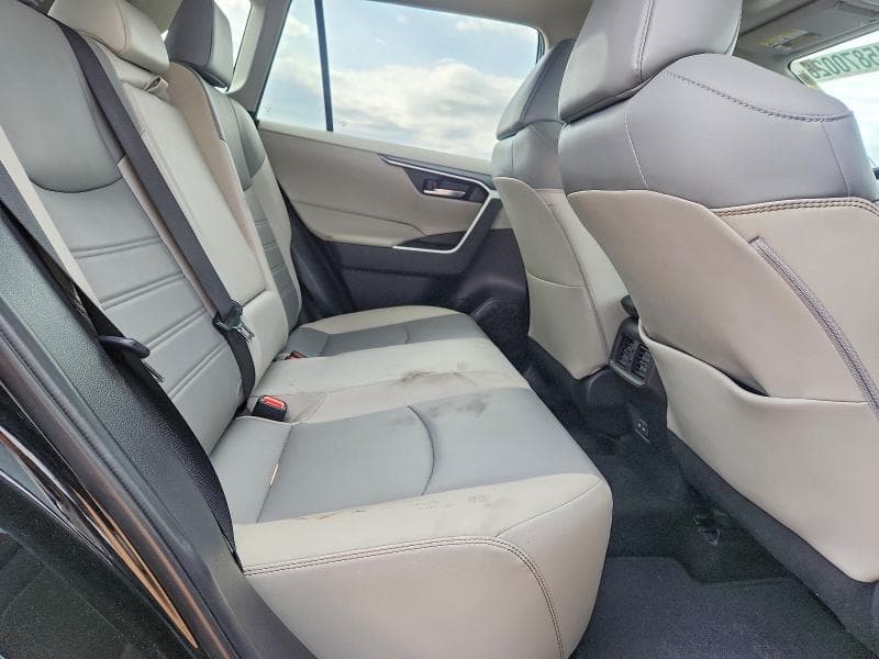 2022 TOYOTA RAV4 XLE PREMIUM XLE PREMIUM 11