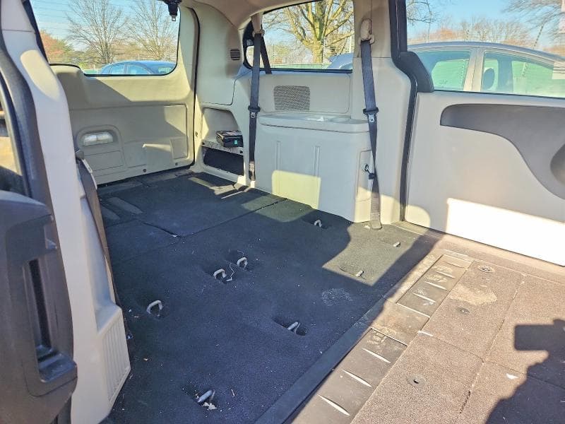 2018 DODGE GRAND CARAVAN SE 11