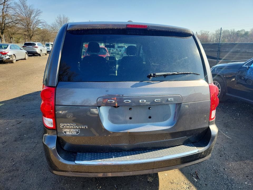 2018 DODGE GRAND CARAVAN SE 6