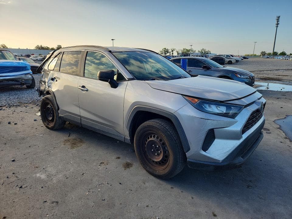 2020 TOYOTA RAV4 LE 4