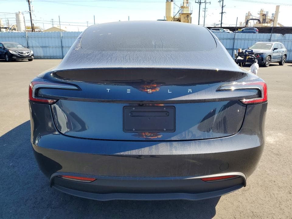 2025 TESLA MODEL 3 6