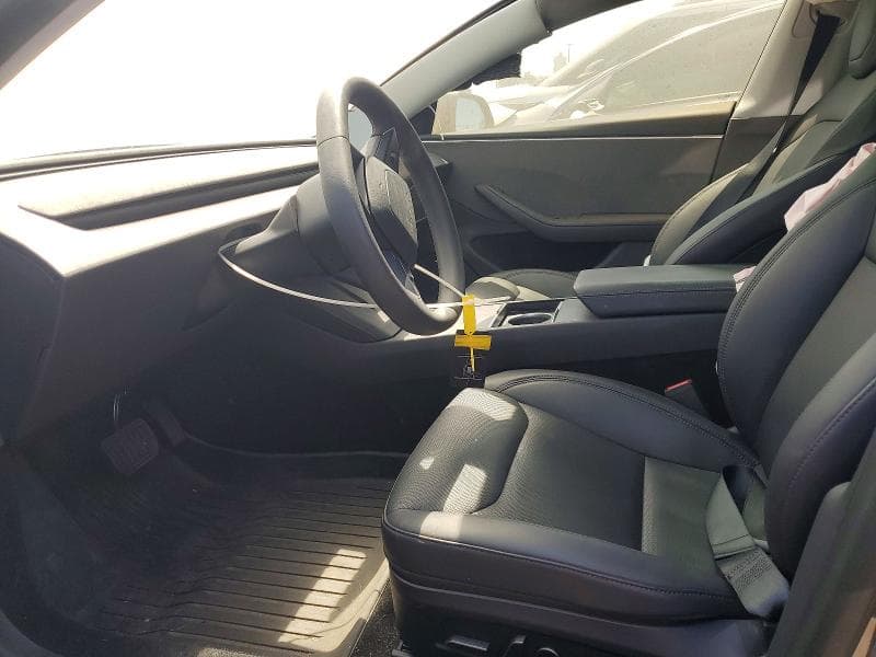 2025 TESLA MODEL 3 7