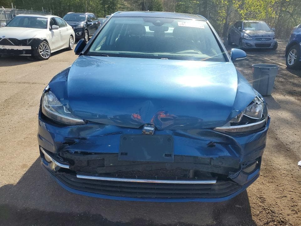 2021 VOLKSWAGEN GOLF 5