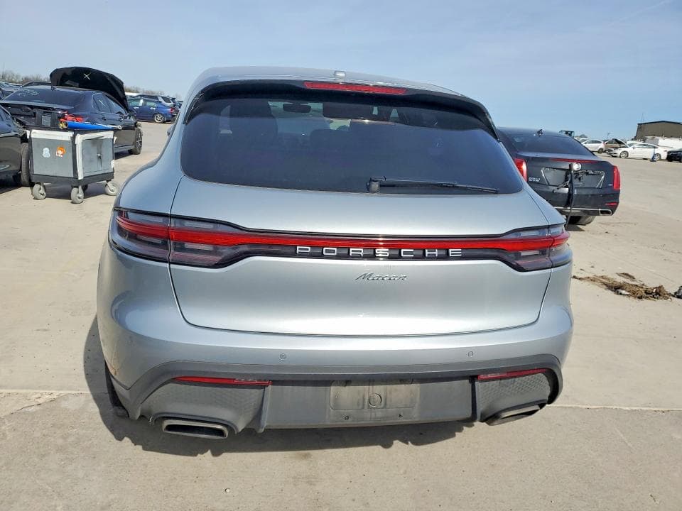 2023 PORSCHE MACAN BASE 6