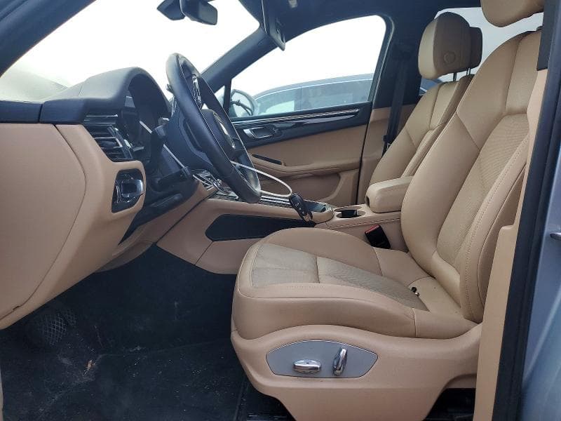 2023 PORSCHE MACAN BASE 7