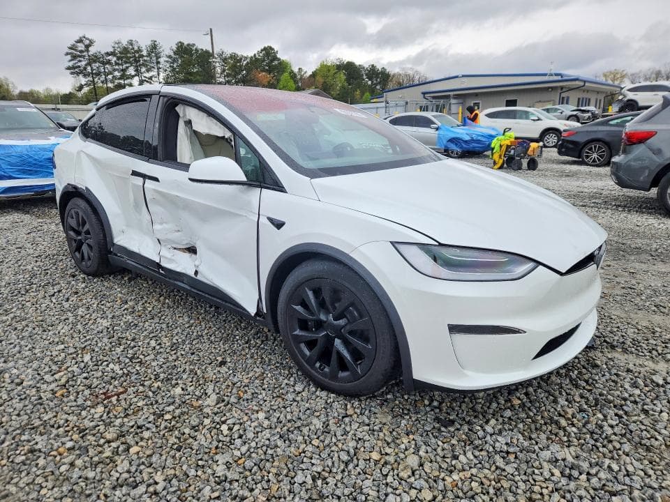 2023 TESLA MODEL X 4