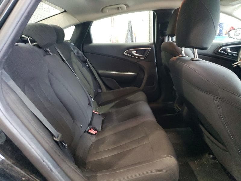 2016 CHRYSLER 200 LIMITED 10