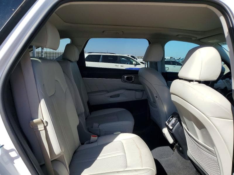 2023 KIA SORENTO SX 11