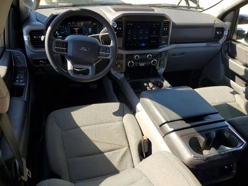 2025 FORD F150 XLT 8
