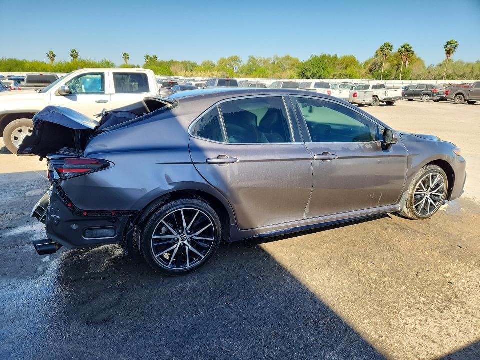 2024 TOYOTA CAMRY SE SE 3