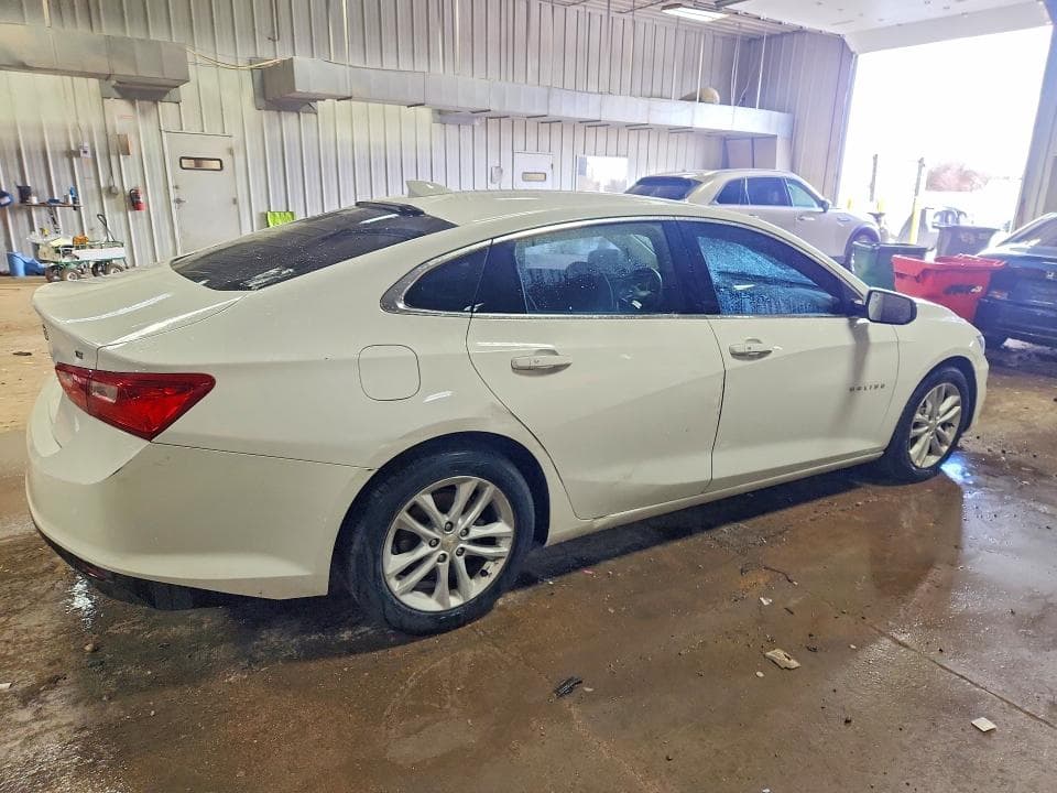 2017 CHEVROLET MALIBU LT 3