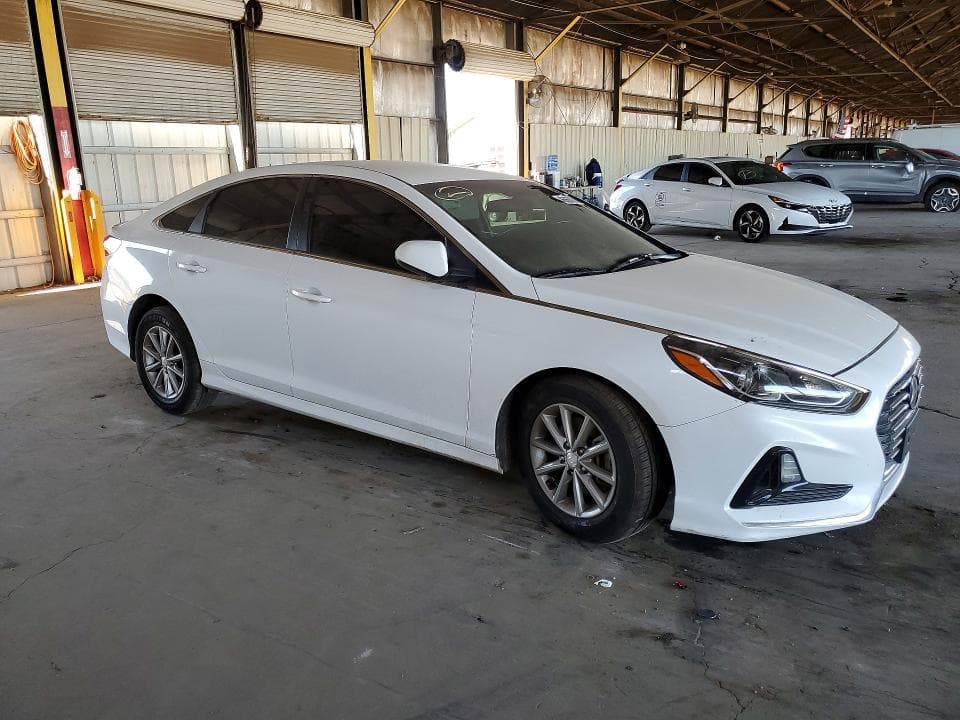 2019 HYUNDAI SONATA SE 4
