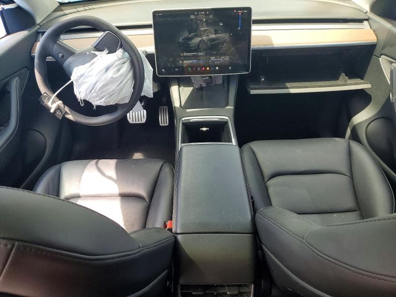 2022 TESLA MODEL Y 8
