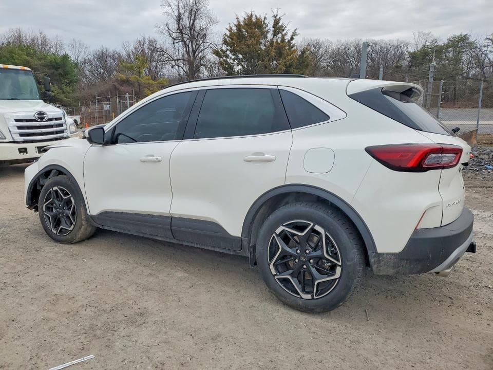 2026 FORD ESCAPE PLATINUM 2