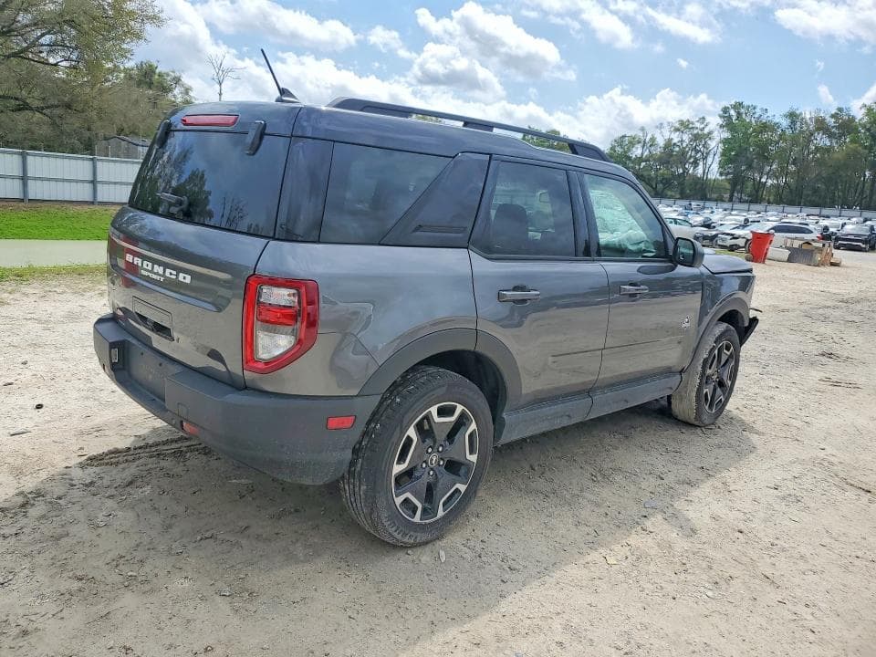 2021 FORD BRONCO SPORT OUTER BANKS 3
