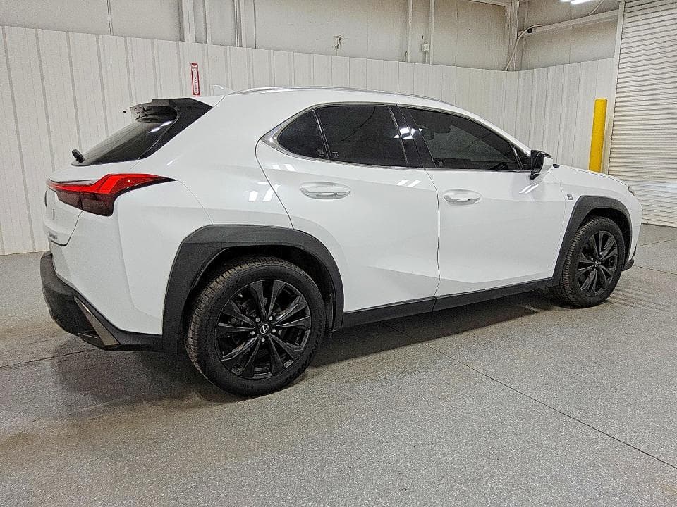 2019 LEXUS UX 200 F SPORT 3